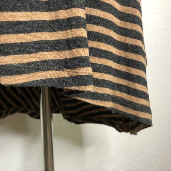 Cabi Striped Slant gray tan striped v neck jersey knit tunic top Medium #3629 - Picture 6 of 16